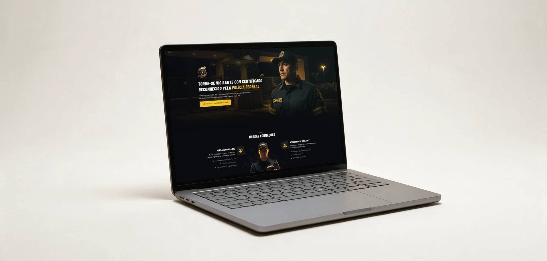 Site Academia CEFASP aberto em um notebook