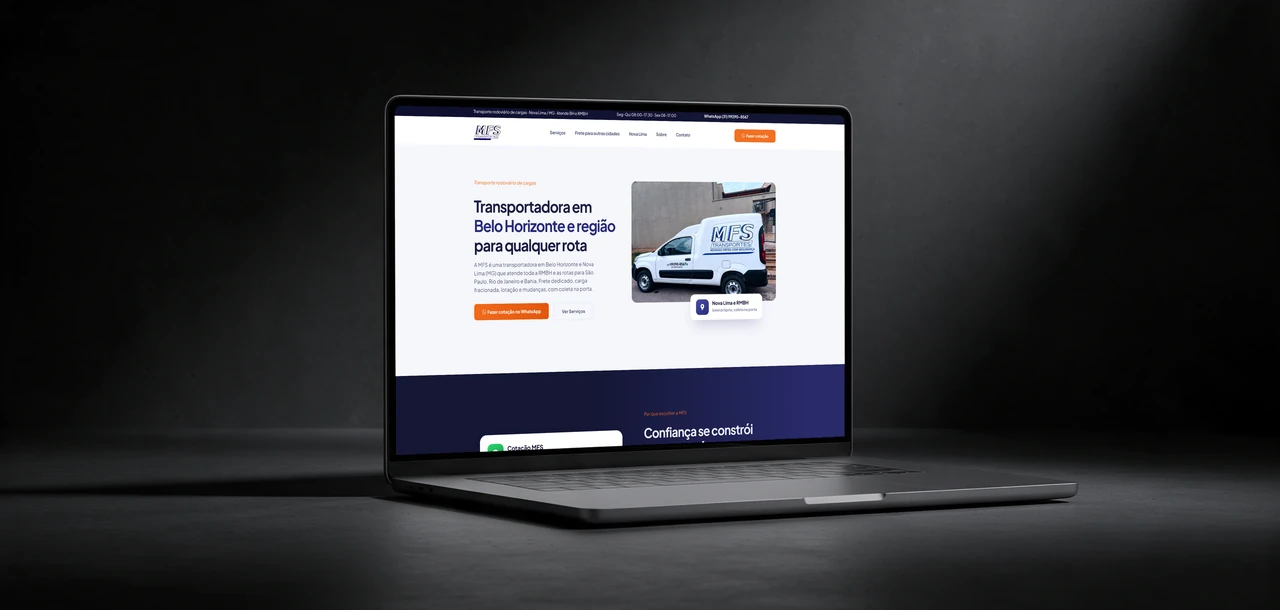 Site da MFS Transportes aberto em um notebook