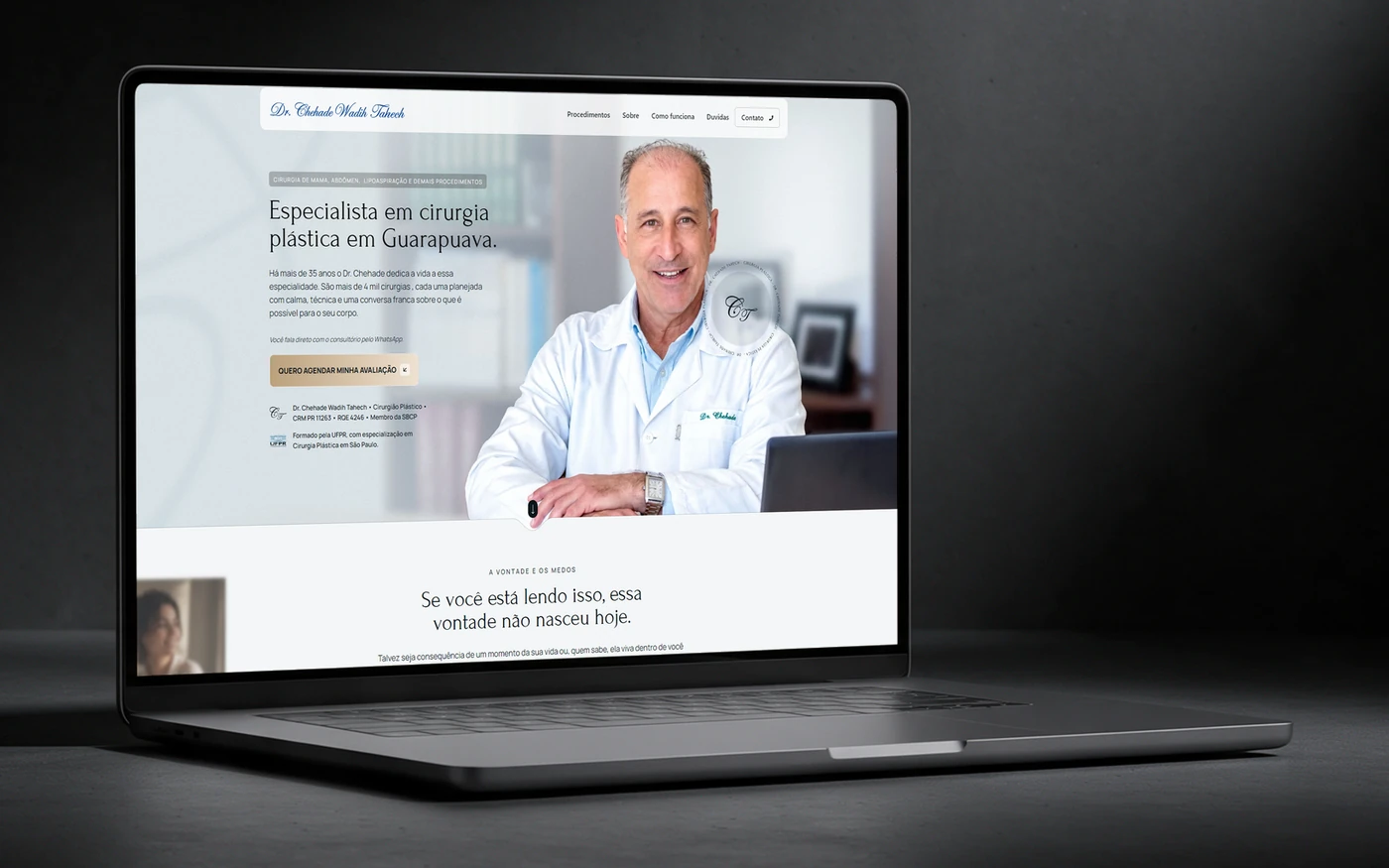 Site Dr. Chehade em um notebook